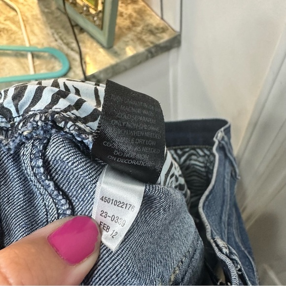 WHBM Noir Slim Crop size 2 - Picture 7 of 7